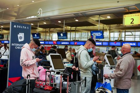 tagreuters.com2021binary_LYNXMPEHBO004-VIEWIMAGE