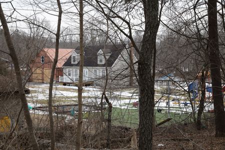 tagreuters.com2022binary_LYNXMPEI1F13Y-VIEWIMAGE