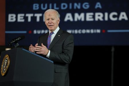 tagreuters.com2022binary_LYNXMPEI2118U-VIEWIMAGE