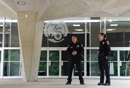 tagreuters.com2022binary_LYNXMPEI6711W-VIEWIMAGE