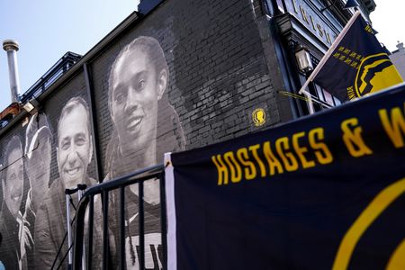 tagreuters.com2022binary_LYNXMPEI6J0XX-VIEWIMAGE