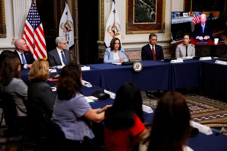 tagreuters.com2022binary_LYNXMPEI7301A-VIEWIMAGE