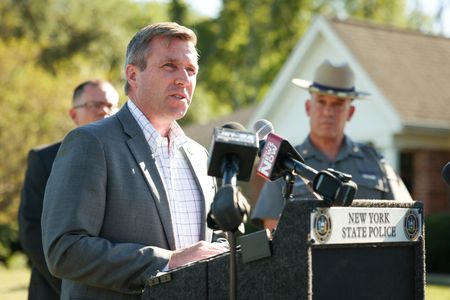 tagreuters.com2022binary_LYNXMPEI7B0YT-VIEWIMAGE