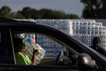 tagreuters.com2022binary_LYNXMPEI8025F-VIEWIMAGE