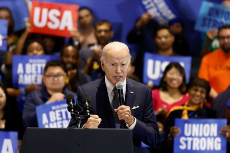 tagreuters.com2022binary_LYNXMPEI8M0ZI-VIEWIMAGE