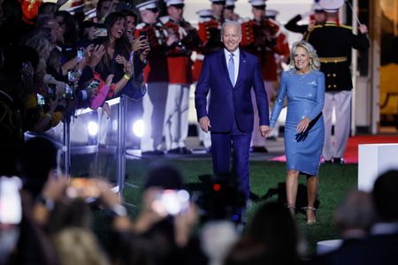 tagreuters.com2022binary_LYNXMPEI8N00H-VIEWIMAGE