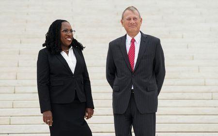 tagreuters.com2022binary_LYNXMPEI8T0UJ-VIEWIMAGE