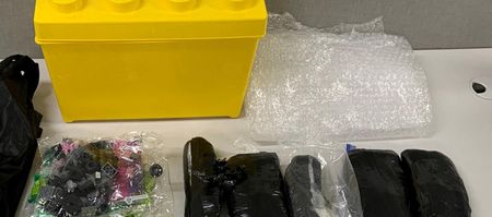 tagreuters.com2022binary_LYNXMPEI9410E-VIEWIMAGE