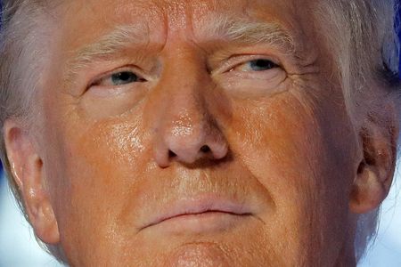 tagreuters.com2022binary_LYNXMPEI9U0BI-VIEWIMAGE