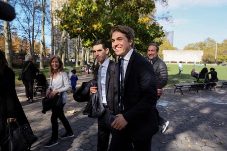 tagreuters.com2022binary_LYNXMPEIA30R8-VIEWIMAGE