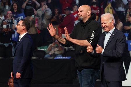 tagreuters.com2022binary_LYNXMPEIA500K-VIEWIMAGE