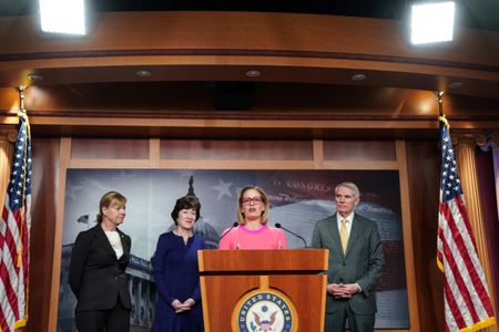 tagreuters.com2022binary_LYNXMPEIAT01A-VIEWIMAGE