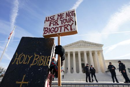 tagreuters.com2022binary_LYNXMPEIB40WG-VIEWIMAGE