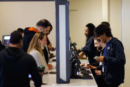 tagreuters.com2022binary_LYNXNPEI3K0V8-VIEWIMAGE