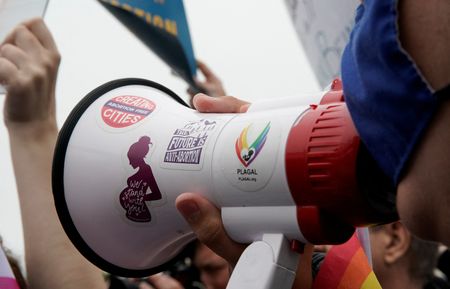 tagreuters.com2022binary_LYNXNPEI420LB-VIEWIMAGE