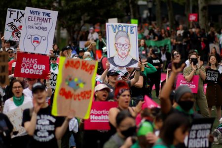 tagreuters.com2022binary_LYNXNPEI4D07M-VIEWIMAGE