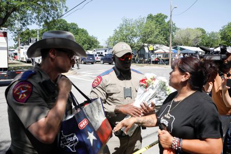 tagreuters.com2022binary_LYNXNPEI4P01Q-VIEWIMAGE