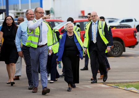 tagreuters.com2023binary_LYNXMPEJ0P0SJ-VIEWIMAGE