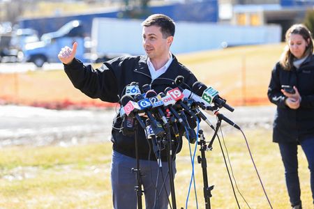 tagreuters.com2023binary_LYNXMPEJ1M0PO-VIEWIMAGE