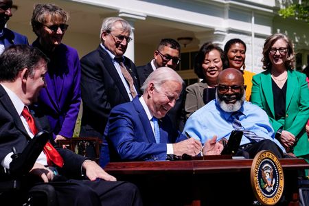 tagreuters.com2023binary_LYNXMPEJ3H0VB-VIEWIMAGE