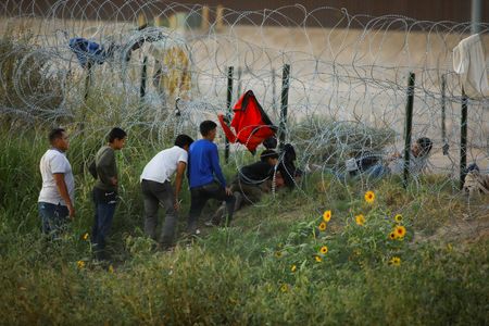 tagreuters.com2023binary_LYNXMPEJAT0SG-VIEWIMAGE