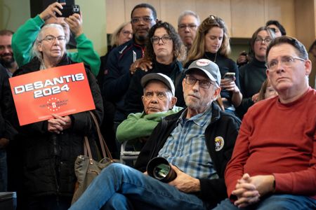 tagreuters.com2024binary_LYNXMPEK020ML-VIEWIMAGE