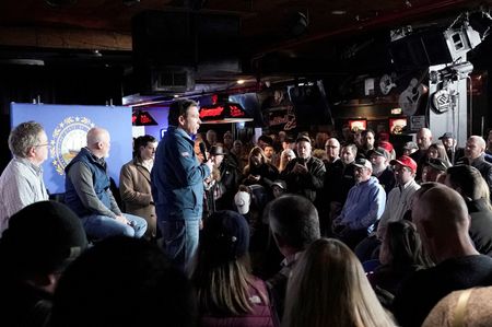 tagreuters.com2024binary_LYNXMPEK0G0SG-VIEWIMAGE