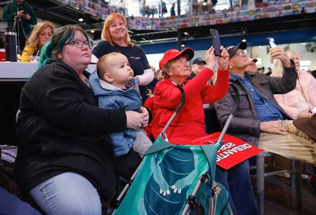 tagreuters.com2024binary_LYNXMPEK0J085-VIEWIMAGE