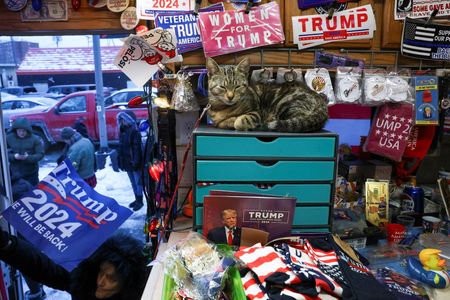 tagreuters.com2024binary_LYNXMPEK0J0A9-VIEWIMAGE