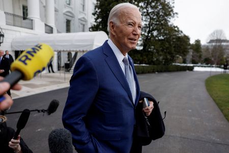 tagreuters.com2024binary_LYNXMPEK0K002-VIEWIMAGE