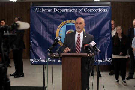 tagreuters.com2024binary_LYNXMPEK0P047-VIEWIMAGE