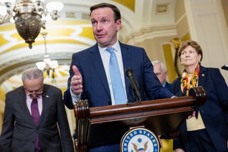 tagreuters.com2024binary_LYNXMPEK140ID-VIEWIMAGE