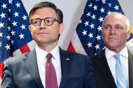 tagreuters.com2024binary_LYNXMPEK5C0QQ-VIEWIMAGE