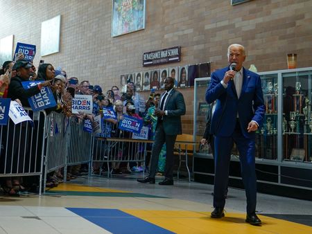 tagreuters.com2024binary_LYNXMPEK6B0TM-VIEWIMAGE