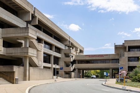 tagreuters.com2024binary_LYNXMPEK6G0SC-VIEWIMAGE