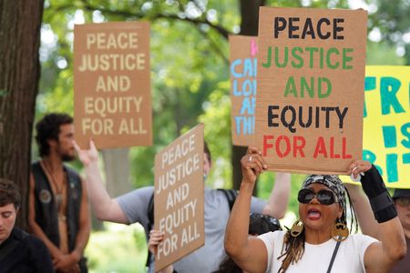 tagreuters.com2024binary_LYNXMPEK6U100-VIEWIMAGE