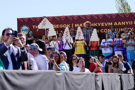 tagreuters.com2024binary_LYNXMPEK9O0QX-VIEWIMAGE