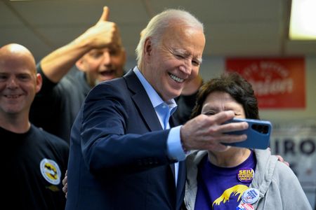 tagreuters.com2024binary_LYNXMPEK9P0CS-VIEWIMAGE