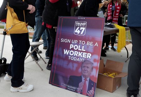 tagreuters.com2024binary_LYNXMPEKA102S-VIEWIMAGE