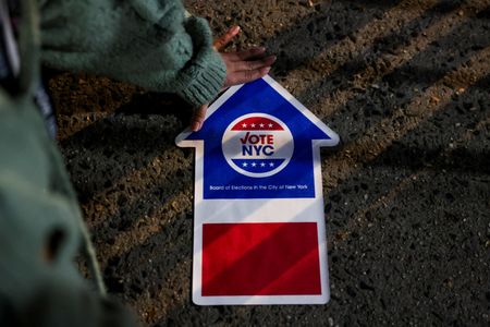 tagreuters.com2024binary_LYNXMPEKA40FB-VIEWIMAGE