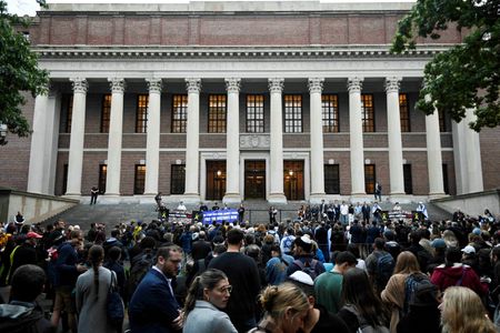 tagreuters.com2024binary_LYNXMPEKA40V4-VIEWIMAGE