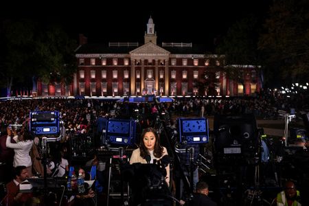 tagreuters.com2024binary_LYNXMPEKA70HJ-VIEWIMAGE