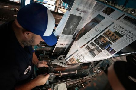 tagreuters.com2024binary_LYNXMPEKA70HQ-VIEWIMAGE