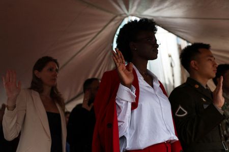 tagreuters.com2024binary_LYNXMPEKBI0K7-VIEWIMAGE