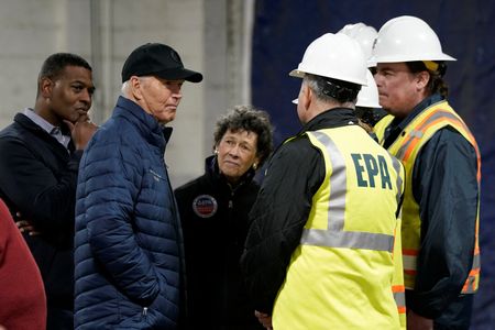 tagreuters.com2024binary_LYNXNPEK1F0U6-VIEWIMAGE