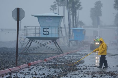 tagreuters.com2024binary_LYNXNPEK1J0QB-VIEWIMAGE