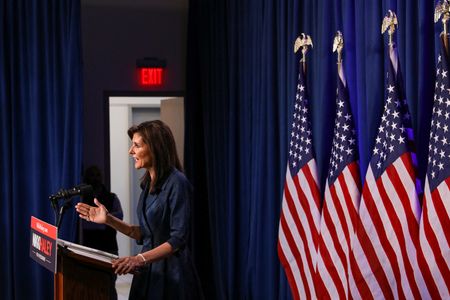 tagreuters.com2024binary_LYNXNPEK1J0SY-VIEWIMAGE