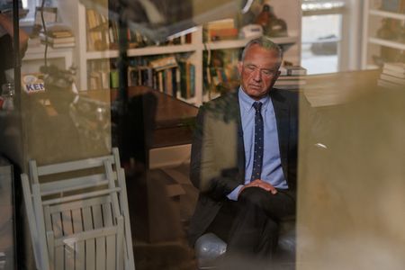 tagreuters.com2024binary_LYNXNPEK2J0QB-VIEWIMAGE