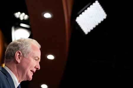 tagreuters.com2024binary_LYNXNPEK2K0U0-VIEWIMAGE