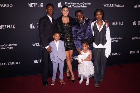 tagreuters.com2024binary_LYNXNPEK2O03B-VIEWIMAGE